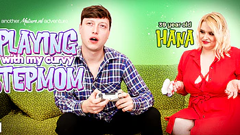 I Love Playing With My Curvy Big Tit Stepmom Hanna's Wet Pussy Instead Of A Computer Game