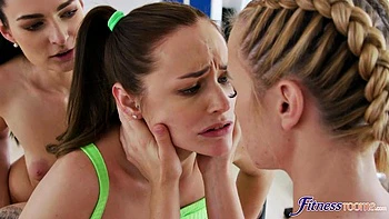 Lesbian threeway after workout