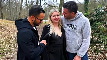 Aurora, 39, offers a sequel to her adventures... - Jacquie et Michel TV