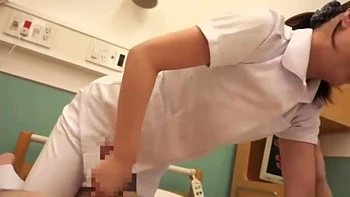 07050,A woman who screams in agony