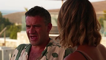 Chloé takes Stéphanie into a sensual whirlwind - Jacquie et Michel TV