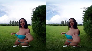 She Held Her Breath: Babe, Vr  Virtual Reality VR Porn