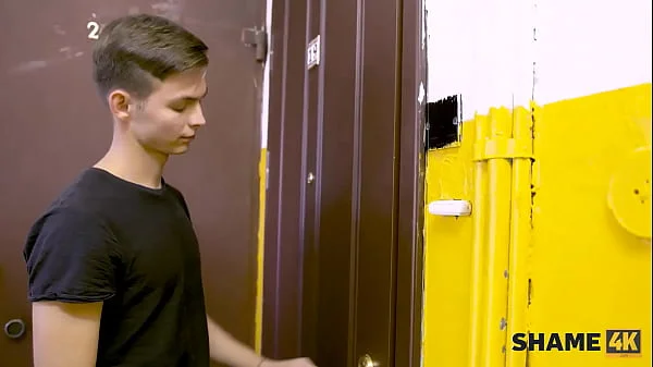 SHAME4K. Moms girlfriend cant say no when hot stud