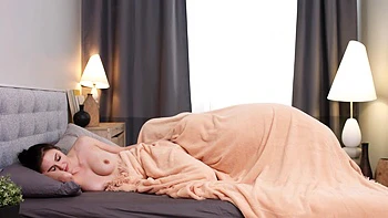 Two To Fuck - Kiara Gold