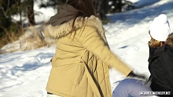 Lia, a very enterprising naughty girl... - Jacquie et Michel TV