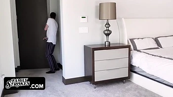 Stepbrother Pranks Bunny Colby And Fills Her With Hot Jizz