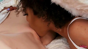 Tempting Molly Stewart Threesome Lesbies Porn Clip