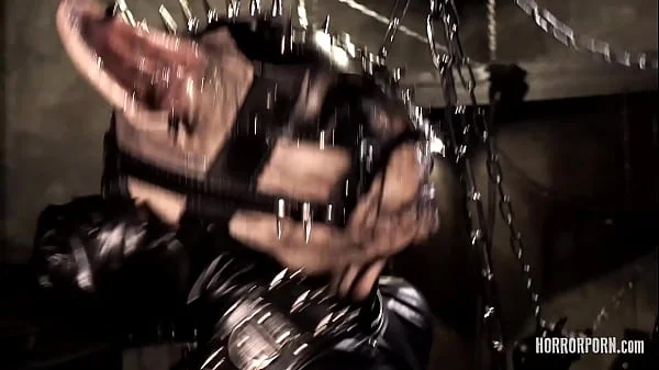HorrorPorn - The Fetish Cougar