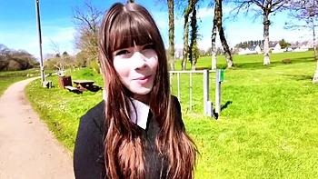 Explosive boat trip for Emma, 30 years old! - Jacquie et Michel TV