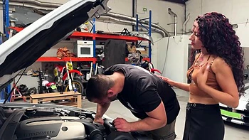 Pandora, 28 years old, adopted by Marseille! - Jacquie et Michel TV