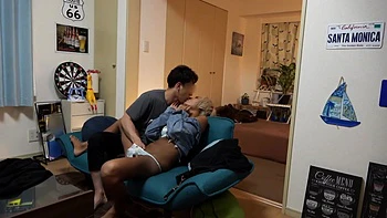 0010307_背面騎乗位 黒ギャル 接吻などが含まれている