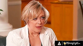 In Extravagant Petite Asian Clip - Stepmommys Girl - Dee Williams