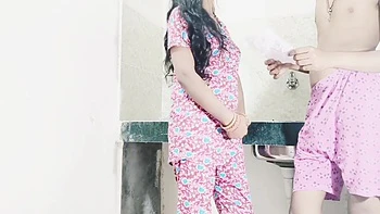 Chiting Wife On Husband Xxx Video Full Video Xvideo