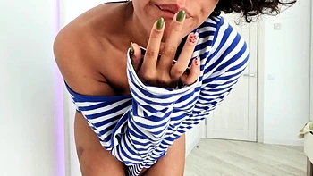 Creamy Pink Pussy - Solo Babe Fingers to Orgasm