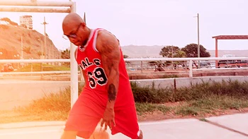 Peruvian woman from the jungle gets fucked and spied