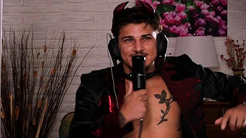 there's a fire in this pussy