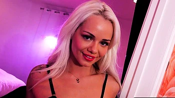 Big ass petite blonde beauty strip naked