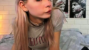 Amateur Teen with Huge Dildo Masturbating on Webcam