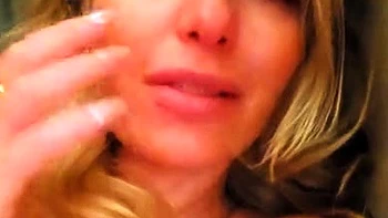 Webcam milf with breast milk live hardcore masturbate