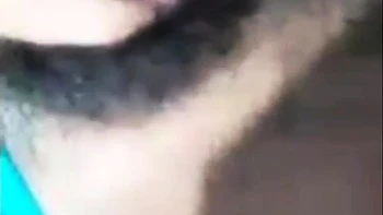 Telugu girl Sugandha Choppari showing her puku to her bf