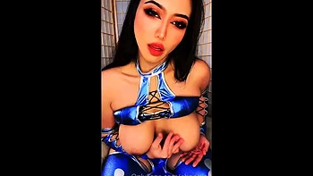 ItsAriaBB – Kitana (Video)