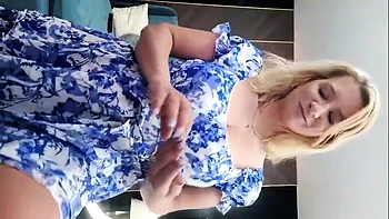 home made amateur blonde Masturbating