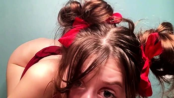 Teen blonde babe moist peach toy play and she loves it