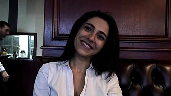 Nelie, sublime marocaine -Voisines