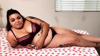 Naughty Fat hairycunt gets pussylicked