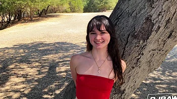 Remi Raw wraps her lips around a big dick