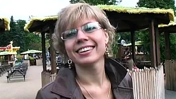 Amateur dick sucker on catamaran