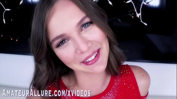 STELLA SEDONA STOPS BY FOR A HOLIDAY TREAT