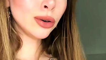 Adrianna Savu teases with her hefty enormous lollipop - the