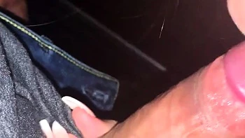 Brunette hookup amateur blowjob and dirtytalk sexdate