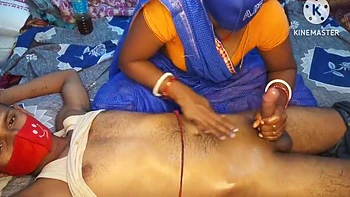 Village Bhabhi - Indian Desi Ne Chhath Puja Ke Din Apne Sote Hue Devar Ke Land Per Dudh Tapkaya Bhabhi Ne