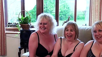 Nasty Mature Molly Maracas Enjoys Raw Passion With Marc Kaye