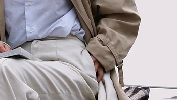 Brunette Pussy Temptations - Bloom Lambie