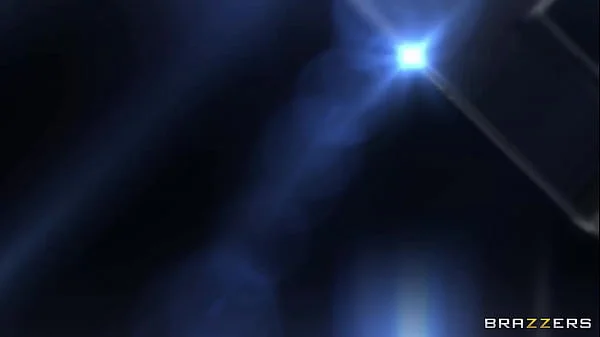 Gilf Crashes Pool Party / Brazzers  / download full from http://zzfull.com/seen