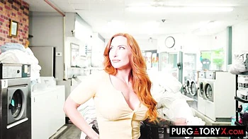 Sophia Locke and Zayne are enjoying dick-riding in the laundry