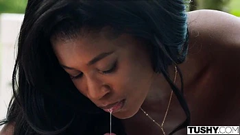 Gorgeous outdoor anal fuck with a young ebony Nicole Kitt