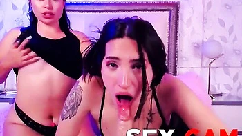 Good oral sex session with a passionate brunette girlfriend