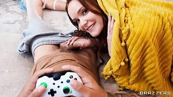 Watch outstanding Chloe Foxxe and Elly Clutch's dirt