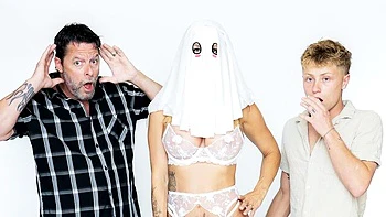 Splendid Andi's doggystyle clip