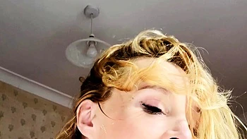 MILF blonde live toys webcam show in shower