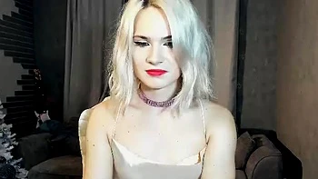 CLOSE UP OF TEENS PARADISE