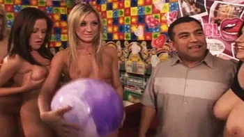 Lucky guy: Blowjob, Big Tits  Xhamster Porn