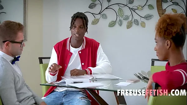 Tutor Free Used By A Family - Lacey London