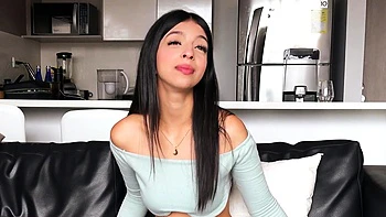 Amateur Big Ass Latina Teen Gets Her Tight Hole Fucked Deep