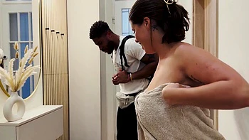 LadyLyne-Getting a Full Fuck Treatment