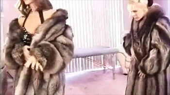 Lesbian: Licking, Stripchat  Asian Porn